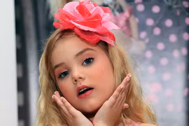 Từng là hoa hậu nhí, nhan sắc Eden Wood tuổi vị thành niên gây “choáng”