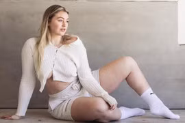 Bất chấp body ngoại cỡ, 9X tự tin “đốn gục” mọi ánh nhìn 