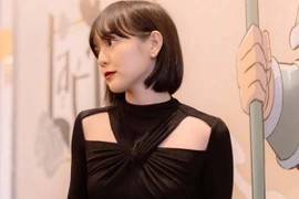 Áo “trà xanh” có gì hot khiến người mua thi nhau bắt trend?