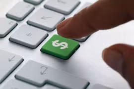 Lợi nhuận quý 3 toàn thị trường: Áp lực từ chi phí lãi vay cao