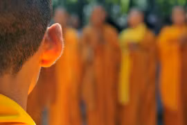 Thực tập hạnh lắng nghe của Bồ-tát Quán Thế Âm