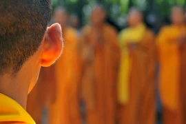 Thực tập hạnh lắng nghe của Bồ-tát Quán Thế Âm