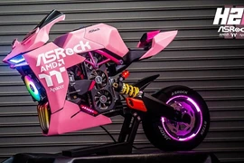 Dân chơi độ xe phân khối lớn thành bộ case gaming PC siêu khủng