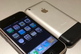 Ngắm iPhone đời đầu “còn zin” giá nửa tỷ từng gây sốt thế giới