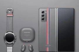 Samsung Galaxy Z Fold 2 bản siêu đặc biệt vừa tung ra đã hết hàng