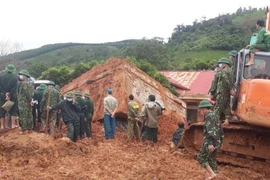 35 giờ nỗ lực tìm thi thể 22 quân nhân đoàn 337