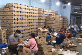 "Đột nhập" cơ sở làm giả găng tay y tế của nữ GĐ Thạch Thị Hoa