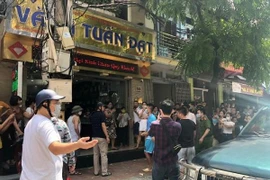 Ảnh quá trình phi tang chứng cứ của "siêu trộm" 350 cây vàng ở Sơn Tây