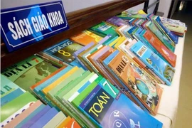 Bán sách giáo khoa: Các doanh nghiệp lãi "đậm" hay đi ngang?