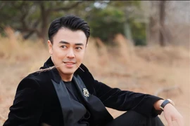 Tuấn Tú: Tôi báo phim có cảnh nóng, vợ hốt hoảng 'va chạm gì không?'