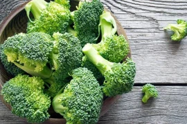 Một số người tuyệt đối không nên ăn rau giàu canxi