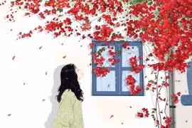 Chăm em gái chu đáo vẫn bị mẹ ruột đối xử như người dưng