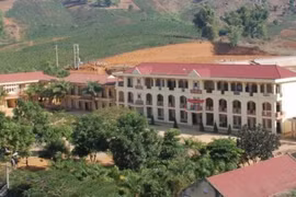 Triệu tập nhân viên nhà bếp nghi bỏ độc vào bữa ăn của học sinh ở Sơn La