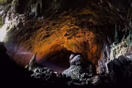 Hang Kho Mường hoang sơ ở miền núi Thanh Hóa có gì?