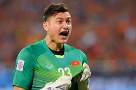 Đòi mức lót tay kỷ lục, Đặng Văn Lâm bị 'quay xe'