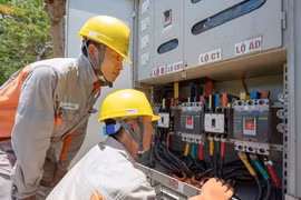 EVN được tự tăng giảm giá điện, chuyên gia lo ngại gì? 