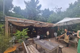 Sóc Sơn: U Lesa Retreat kinh doanh từ “máu thịt” rừng phòng hộ?