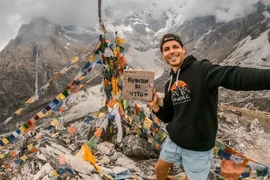 Du lịch vòng quanh thế giới, chàng trai vẫn kiếm được 20.000 USD/tháng