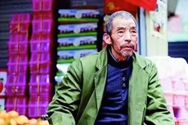 Hưởng trái ngọt sau nhiều năm nuôi 2 bé gái bị bỏ rơi