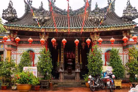 Ngôi chùa kiến trúc người Hoa gần một thế kỷ tại Đồng Tháp