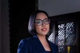 Hồ sơ nữ đại gia 31 tuổi xinh đẹp bị ngân hàng bán đấu giá 19 lô đất