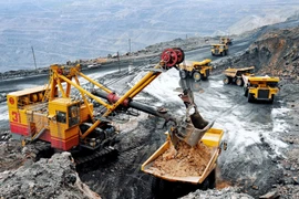 Công ty TNHH Anh Kiên bị đình chỉ khai thác khoáng sản