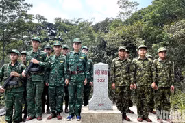 Hành trình kiểm tra cột mốc biên cương trên đỉnh Giăng Màn