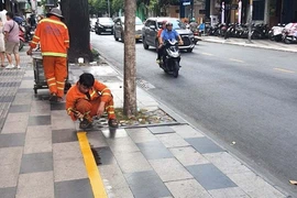 TP HCM thu phí vỉa hè: Hết cảnh vừa bán vừa lo