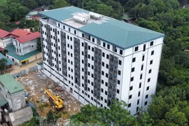 Chung cư mini xây “chui” gần 200 căn hộ, xử lý sao?