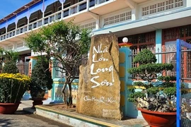 Nhà Lớn Long Sơn có gì khiến vạn người mê?