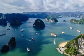 Nghỉ lễ 30/4 - 1/5 kéo dài, du lịch tất bật chốt tour