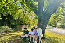 Ốc Thanh Vân khoe cuộc sống ở Úc bình yên bên 3 con nhỏ