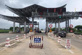 BOT cầu Thái Hà thua lỗ kéo dài, chưa thể thu phí tự động