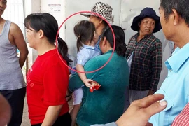 Nghi án chồng hờ giết vợ rồi tự tử trước mặt con gái 3 tuổi