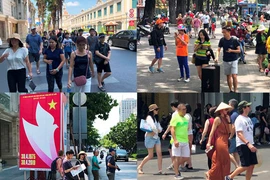 Khách quốc tế chung niềm vui ngày kỷ niệm Giải phóng miền Nam