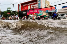 TP HCM: Hồ điều tiết thông minh chống ngập bị ngập lụt sau mưa lớn