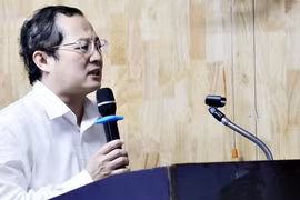 Video bắt Giám đốc Bệnh viện Thủ Đức thông đồng nhà thầu mua thiết bị y tế