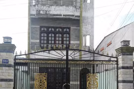 Nhà của chủ doanh nghiệp Vị Xuyên bị ngân hàng yêu cầu bán