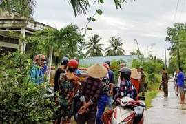 Thi thể người đàn ông bốc mùi hôi thối trong ngôi nhà nhiều ngày không mở cửa