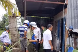 Đoàn cưỡng chế ở Cà Mau bị chủ nhà tạt xăng rồi phóng hỏa thiêu sống