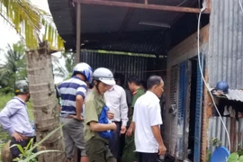 Đoàn cưỡng chế ở Cà Mau bị chủ nhà tạt xăng rồi phóng hỏa thiêu sống