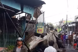 Thiếu nữ 14 tuổi chết thảm trong đám cháy 12 căn nhà ở Cà Mau