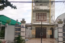 Dừng phiên tòa xử vụ ngân hàng yêu cầu bán nhà của Công ty Vị Xuyên