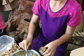 Rùng mình sản xuất mỹ phẩm cao cấp từ nguyên liệu TQ ở Công ty Hoàng Bảo An 