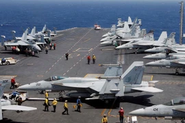 Video: Tận mắt ngắm dàn máy bay khủng trên USS Carl Vinson