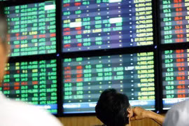 Bán chui, sếp Địa ốc Khang An bị phạt tiền