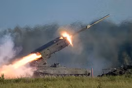 Siêu pháo TOS-1A tới Syria, phiến quân IS “mất hồn”