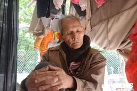 Gần 10 năm 'quên' hương vị Tết của cặp vợ chồng chênh nhau 43 tuổi