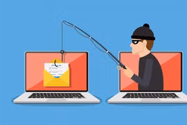 ‘Dụ’ bé gái 12 tuổi chụp ảnh khỏa thân gửi qua Facebook