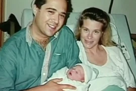 Linh cảm người mẹ và sự hồi phục lạ của đứa con bị tật não